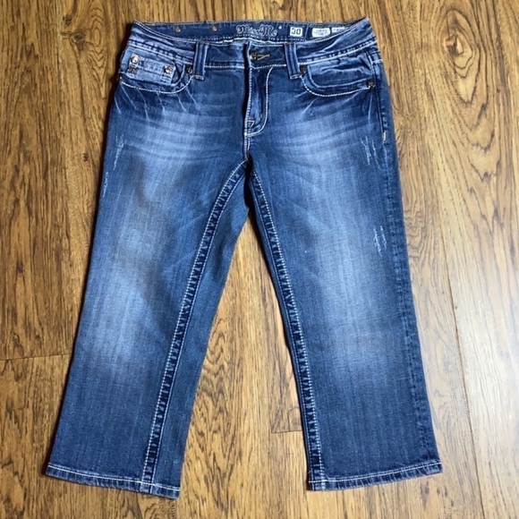 Miss Me Capris - Picture 2 of 9